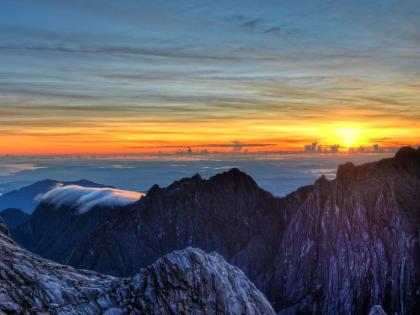 Sunrise Mount Kinabalu at Summit