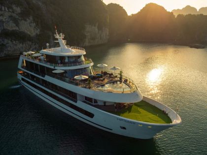 Sunset, Ha Long Bay - Stellar Of The Seas